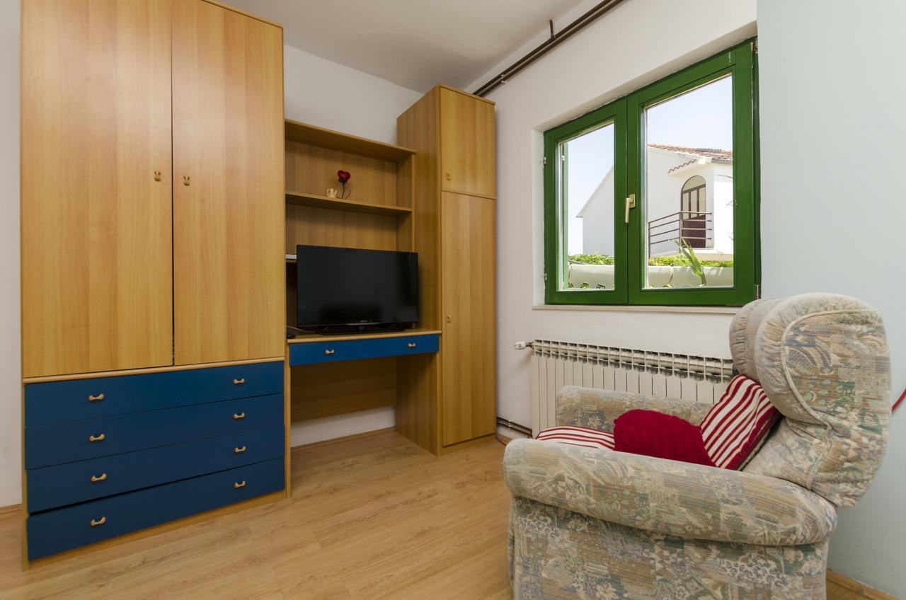 Apartments Luka Rogoznica  Bagian luar foto