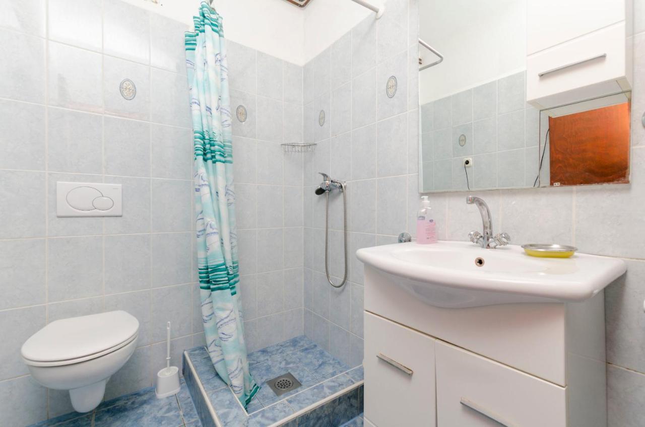 Apartments Luka Rogoznica  Bagian luar foto